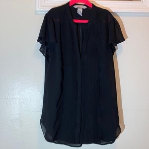H&M Conscious Collection Women’s Size 6 Black Sheer Flutter Sleeve Blouse. EUC